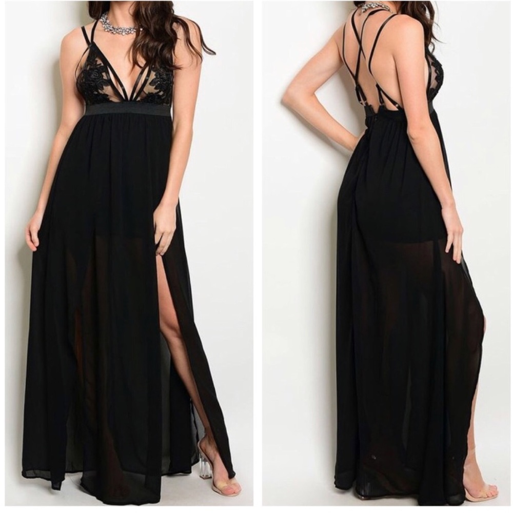 ❗️SALE❗️ Black Floral Lace Maxi Dress